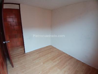 Apartamento de 3 alcobas en venta en Oasis, Soacha, 48 m² · foto 10 de 20