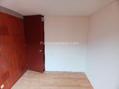 Apartamento de 3 alcobas en venta en Oasis, Soacha, 48 m² · foto 14 de 20