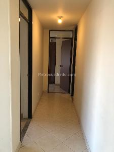 Apartamento de 2 alcobas en venta en Centro Nariño Sur, Bogotá, 60 m² · foto 6 de 9