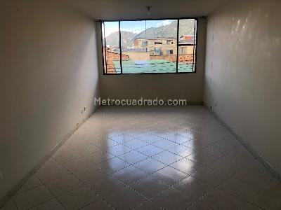 Apartamento de 2 alcobas en venta en Centro Nariño Sur, Bogotá, 60 m² · foto 7 de 9