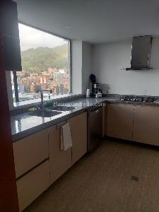 Apartamento de 4 alcobas en venta en Buganvilla Multicentro, Bogotá, 274 m² · foto 3 de 20