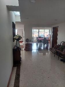 Apartamento de 4 alcobas en venta en Buganvilla Multicentro, Bogotá, 274 m² · foto 9 de 20