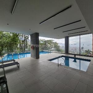 Apartamento de 3 alcobas en venta en El Poblado, Medellín, 122 m² · foto 2 de 20