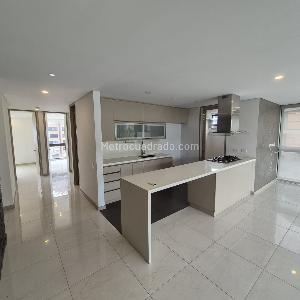 Apartamento de 3 alcobas en venta en El Poblado, Medellín, 122 m² · foto 5 de 20