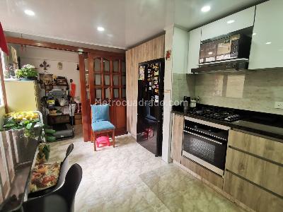 Casa de 5 alcobas en venta en Colpatria Santa Helena 2 Pisos Autopista Norte 145, Bogotá, 170 m² · foto 13 de 20