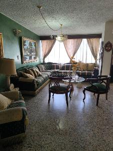 Apartamento de 5 alcobas en venta en Antiguo Campestre, Bucaramanga, 119 m² · foto 2 de 10