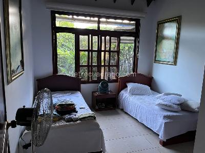 Casa de 5 alcobas en venta en Vanguardia, Villavicencio, 1300 m² · foto 3 de 13