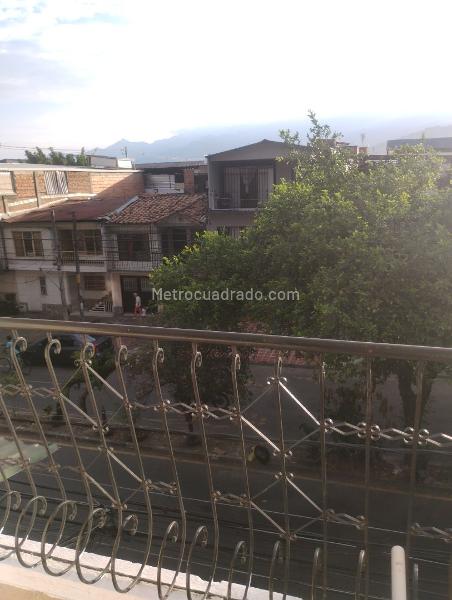 Apartamento en Arriendo, ATANASIO GIRARDOT Oriente, Cali