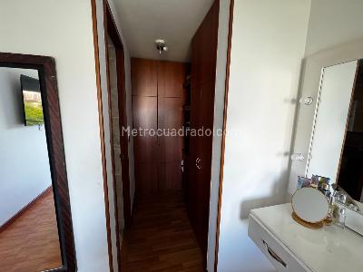 Apartamento en venta en Mazuren Colina, Bogotá · foto 11 de 19