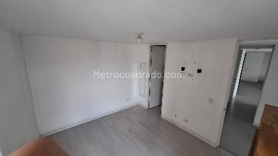 Apartamento de 3 alcobas en arriendo en El Poblado Castropol, Medellín, 102 m² · foto 6 de 20