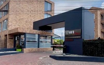 Office for rent in Porto Bello, Chía