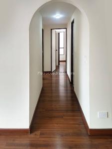 Apartamento de 3 alcobas en arriendo en Cedro Salazar, Bogotá, 63 m² · foto 2 de 18