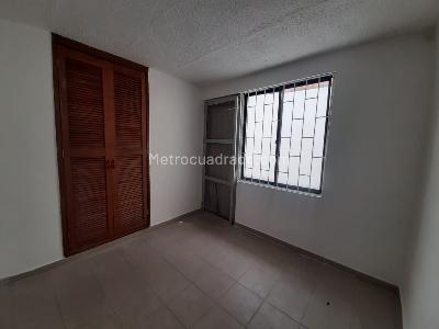 Casa de 3 alcobas en venta en La Arboleda, Girardot, 100 m² · foto 11 de 19
