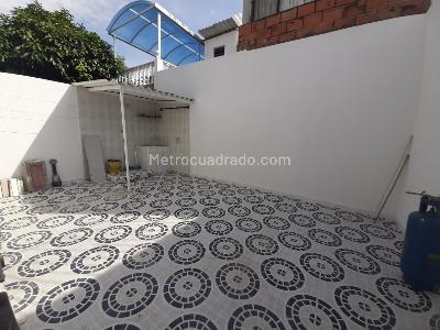 Casa de 3 alcobas en venta en La Arboleda, Girardot, 100 m² · foto 14 de 19