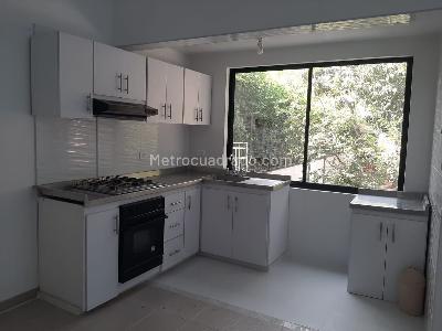Casa de 3 alcobas en venta en La Arboleda, Girardot, 100 m² · foto 4 de 19