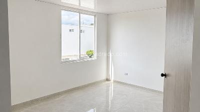 Casa de 4 alcobas en venta en La Independencia, Palmira, 61 m² · foto 11 de 12