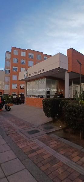 Piso – Bogotá, Garcés Navas, Localidad Engativá - Más