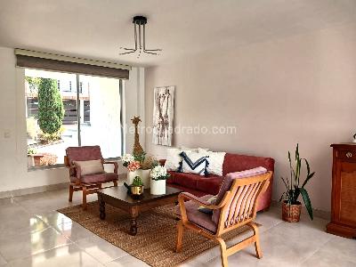 Casa de 5 alcobas en venta en La Doctora, Sabaneta, 238 m² · foto 2 de 20