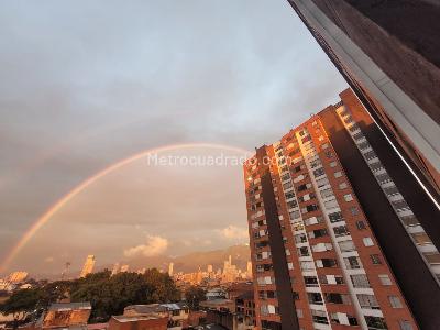 Apartamento de 2 alcobas en venta en Los Martires, Bogotá, 33 m² · foto 3 de 20