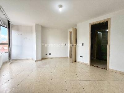 Apartamento de 3 alcobas en venta en Conquistadores, Medellín, 104 m² · foto 8 de 19