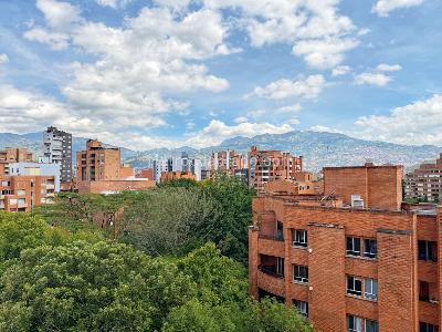 Apartamento de 3 alcobas en venta en Conquistadores, Medellín, 104 m² · foto 5 de 19