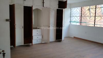 Casa de 4 alcobas en venta en Normandia, Cali, 350 m² · foto 13 de 20