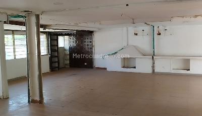 Casa de 4 alcobas en venta en Normandia, Cali, 350 m² · foto 2 de 20