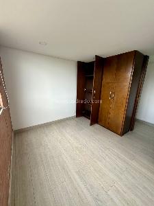 Apartamento en venta en La Felicidad, Bogotá · foto 3 de 8