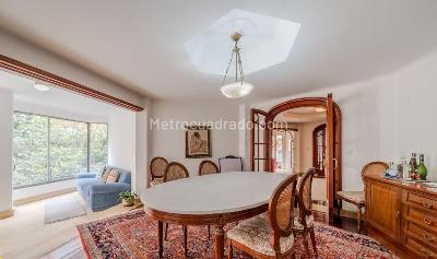 Apartamento de 3 alcobas en venta en El Nogal, Bogotá, 220 m² · foto 6 de 18
