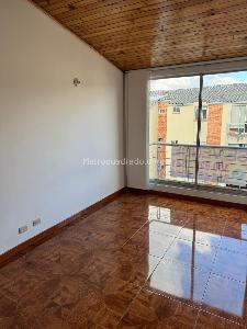 Apartamento en venta en Mirandela, Bogotá · foto 2 de 20