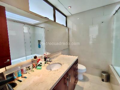 Casa de 3 alcobas en venta en Bosque De Pinos Usaquen, Bogotá, 219 m² · foto 9 de 20