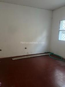 Casa de 5 alcobas en venta en Versalles, Cali, 350 m² · foto 10 de 12