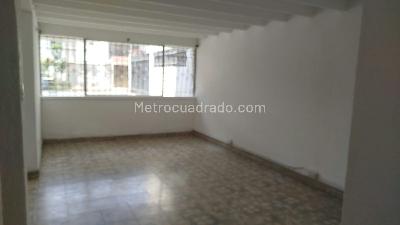Casa de 5 alcobas en venta en El Gran Limonar, Cali, 180 m² · foto 2 de 10