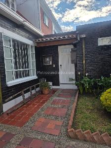 Casa de 5 alcobas en venta en Prado Veraniego Norte, Bogotá, 245 m² · foto 9 de 20