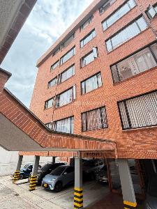 Apartamento en venta en Cedritos, Bogotá · foto 2 de 19