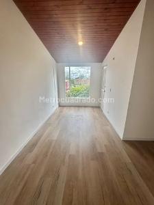 Apartamento de 3 alcobas en venta en Aures 1, Bogotá, 50 m² · foto 3 de 13