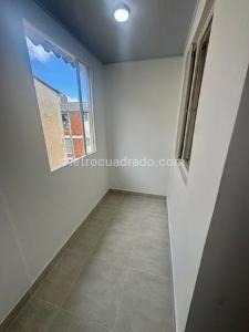 Apartamento de 3 alcobas en venta en Aures 1, Bogotá, 50 m² · foto 5 de 13
