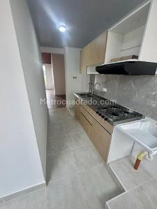 Apartamento de 3 alcobas en venta en Aures 1, Bogotá, 50 m² · foto 6 de 13