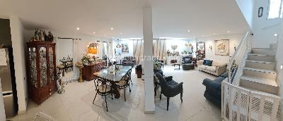 Casa de 5 alcobas en venta en Lagos Del Cacique, Bucaramanga, 237 m² · foto 2 de 20