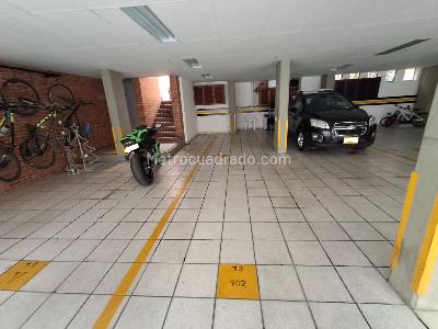 Apartamento de 2 alcobas en venta en Chico Navarra, Bogotá, 95 m² · foto 13 de 13