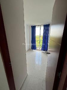 Apartamento de 3 alcobas en venta en Brisas De Aguablanca, Girardot, 64 m² · foto 10 de 16