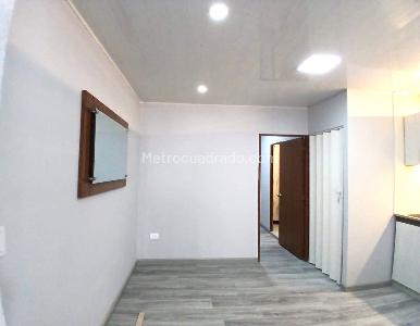 Casa de 5 alcobas en venta en Protecho Tunal, Bogotá, 136 m² · foto 2 de 17