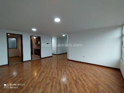 Apartamento en venta en Galerias, Bogotá · foto 2 de 15