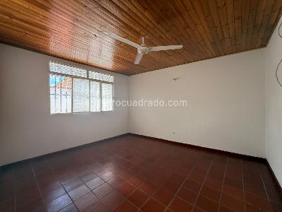 Casa de 2 alcobas en venta en Gaitan, Girardot, 120 m² · foto 14 de 17