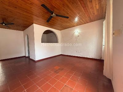 Casa de 2 alcobas en venta en Gaitan, Girardot, 120 m² · foto 5 de 17