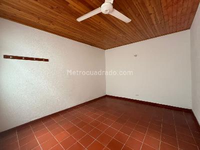 Casa de 2 alcobas en venta en Gaitan, Girardot, 120 m² · foto 8 de 17