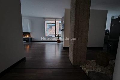 Apartamento de 2 alcobas en venta en La Carolina, Bogotá, 86 m² · foto 4 de 11