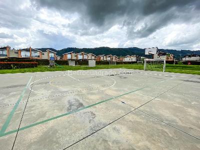 Casa de 3 alcobas en venta en Chuntame, Cajicá, 526 m² · foto 9 de 20