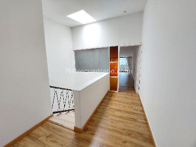Casa de 5 alcobas en venta en Santa Ana Occidental, Bogotá, 405 m² · foto 15 de 20