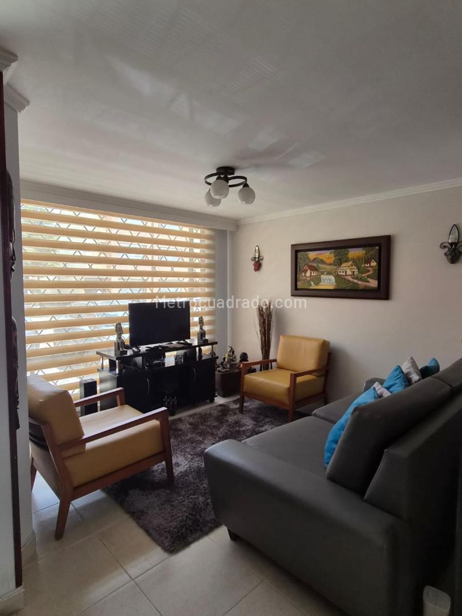 Casa de 3 habitaciones en venta en Villas de Aranjuez Usaquen Orquídeas, Bogotá — imagen 1 de 14